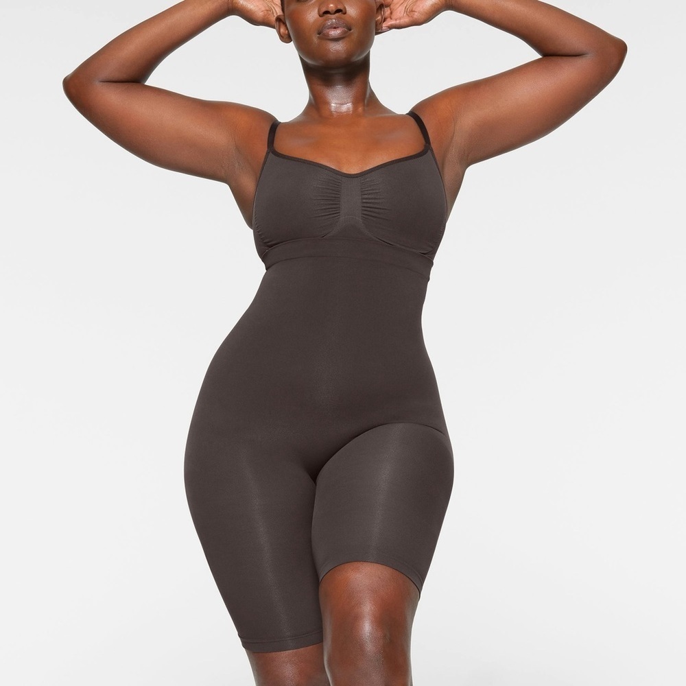 NWT SKIMS Everyday Sculpt Above the Knee Seamless Sculpt  Espresso Brown Size 4X